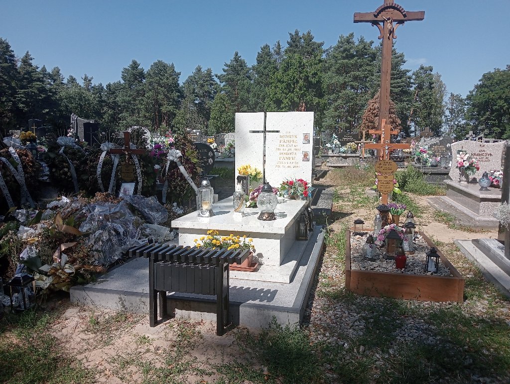 Grób Henryk Panfil