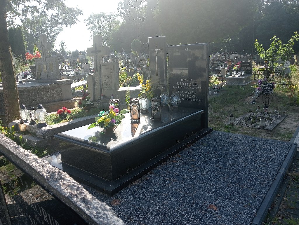 Grób Władysław Bartyzel